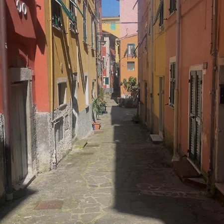Daire Casa Tina Fezzano (Liguria)